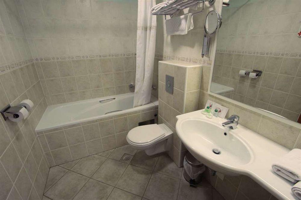 Grandvid Hotel Skofljica Ngoại thất bức ảnh