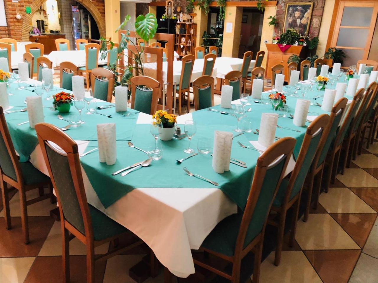 Grandvid Hotel Skofljica Ngoại thất bức ảnh