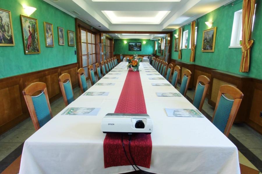 Grandvid Hotel Skofljica Ngoại thất bức ảnh