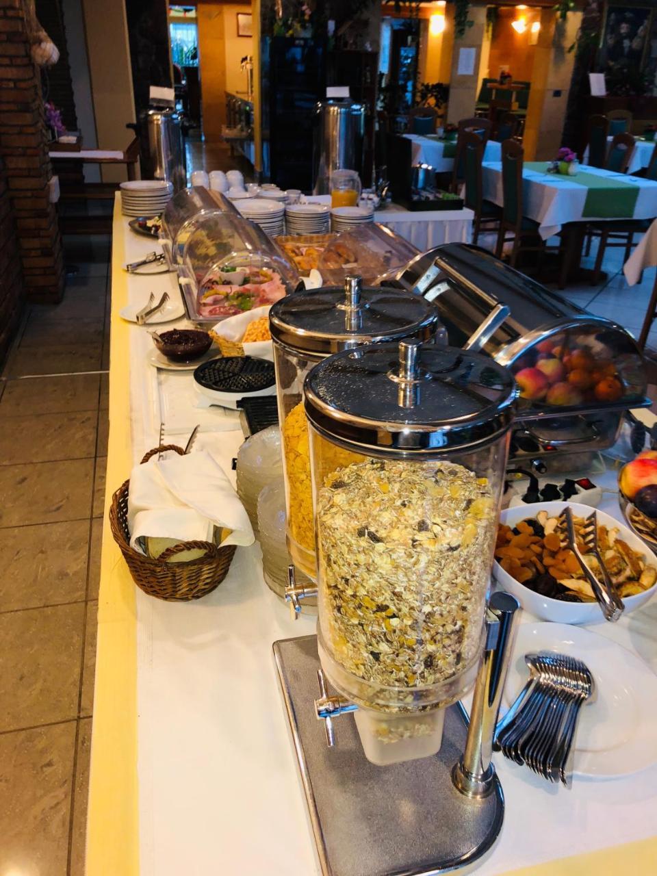 Grandvid Hotel Skofljica Ngoại thất bức ảnh